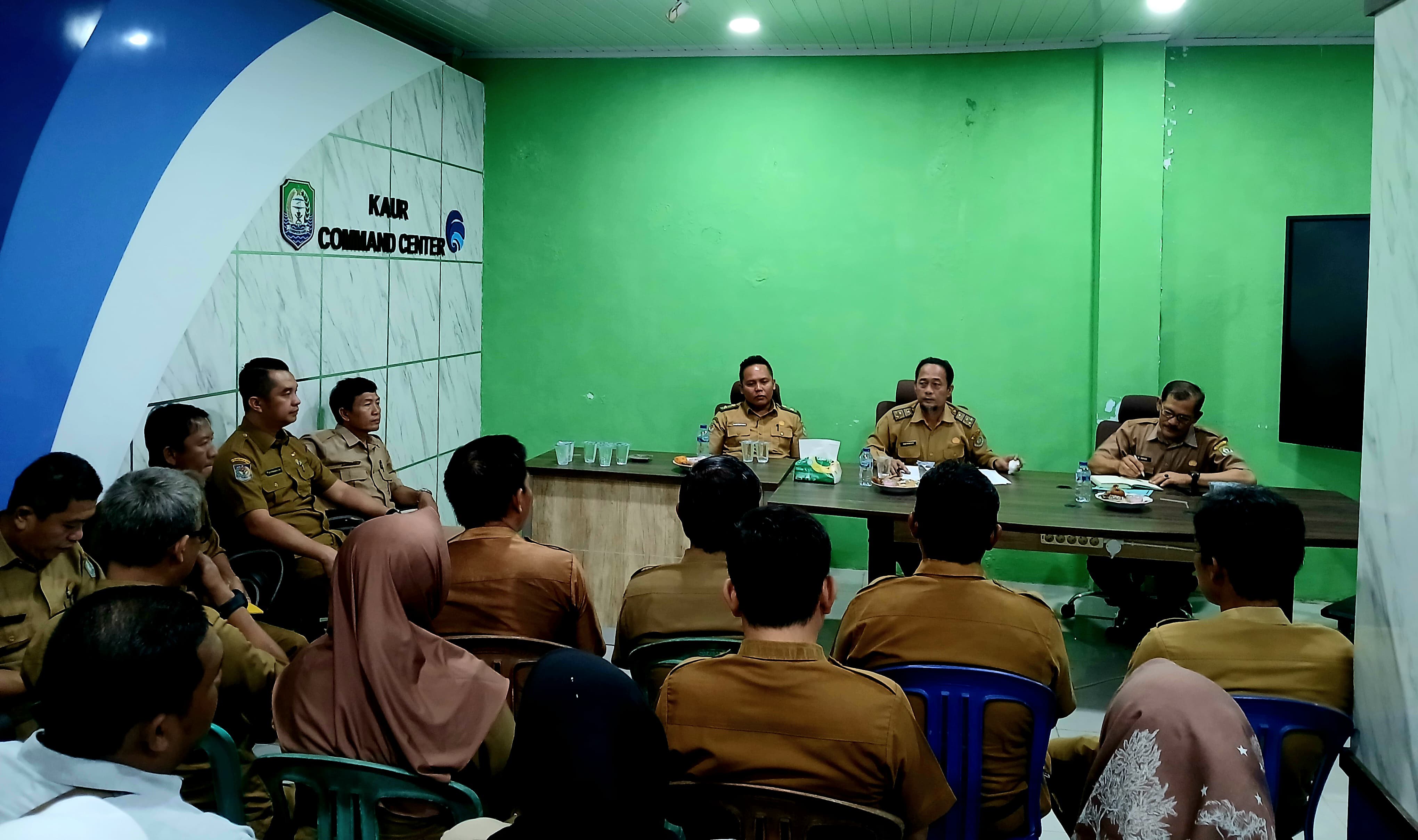 Asisten III dan Humas Pemda Kaur Sidak Dinas Kominfo Kabupaten Kaur