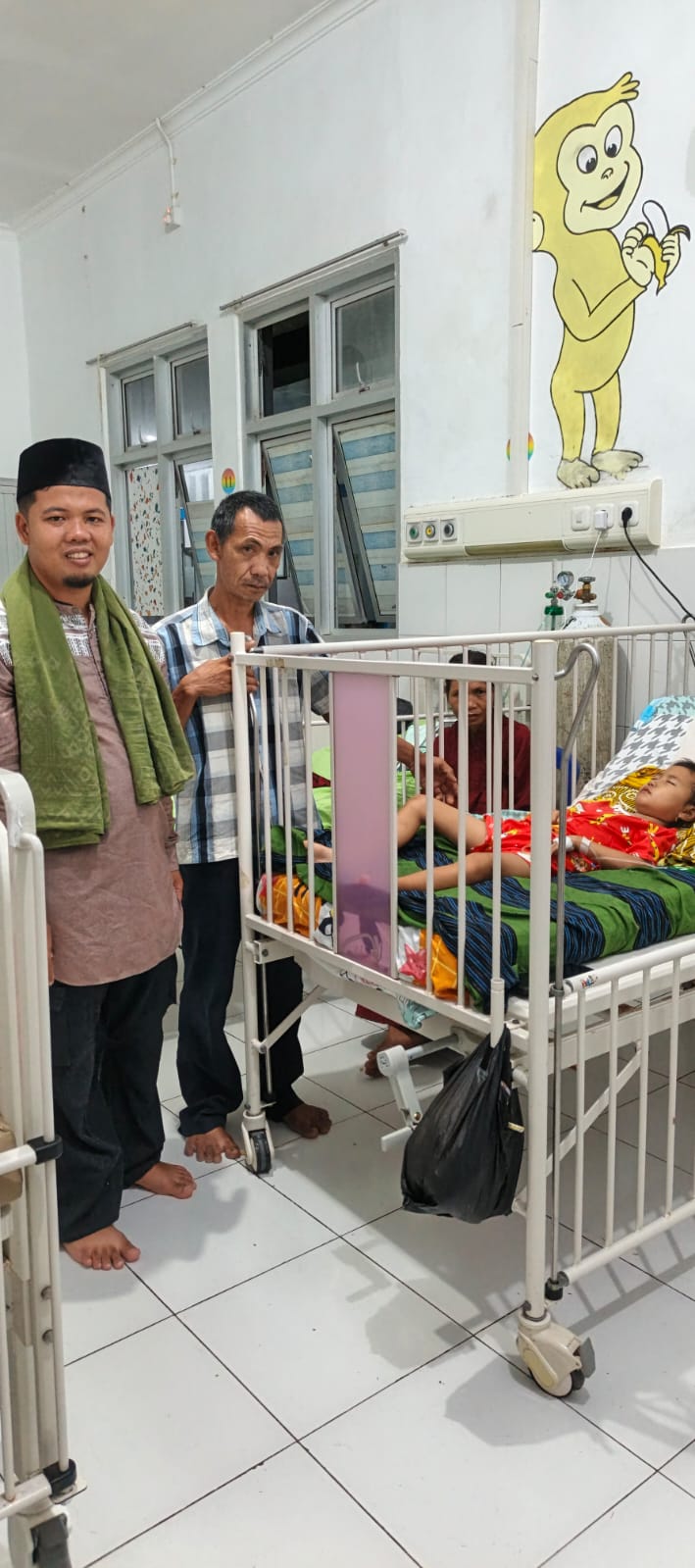 Bupati Kaur Gusril Pausi S.Sos M.AP Peduli ; Baznas Kaur Gerak Cepat Bantu Pasien Anak 6 Tahun