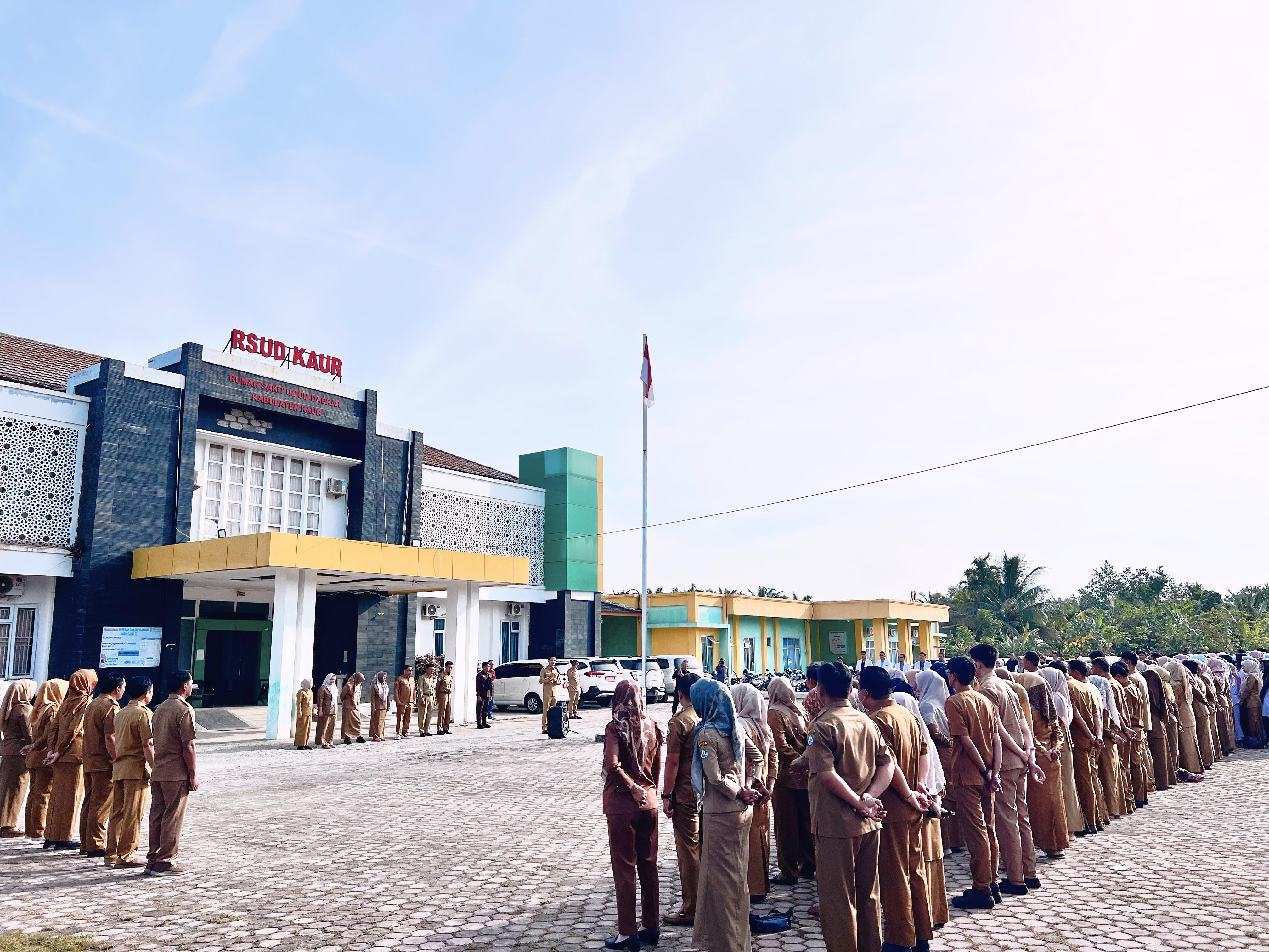 Bupati Gusril Pimpin Apel Mendadak di RSUD Kaur ; Tekankan Pelayanan Prima untuk Masyarakat