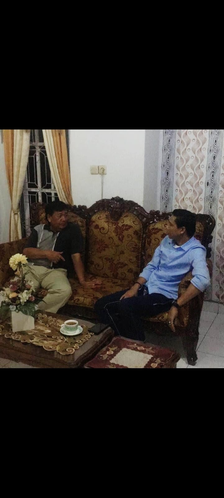 Bupati Kaur Gusril Pausi Sos.M.AP Kunjungi Guru SD : Wujud Bakti dan Penghormatan yang Tulus