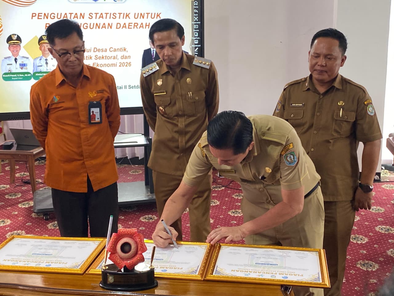 Bupati Kaur  Gusril Pausi S.Sos.,M.Ap Canangkan Desa Cantik ; Era Baru Pembangunan Berbasis Data Dimulai